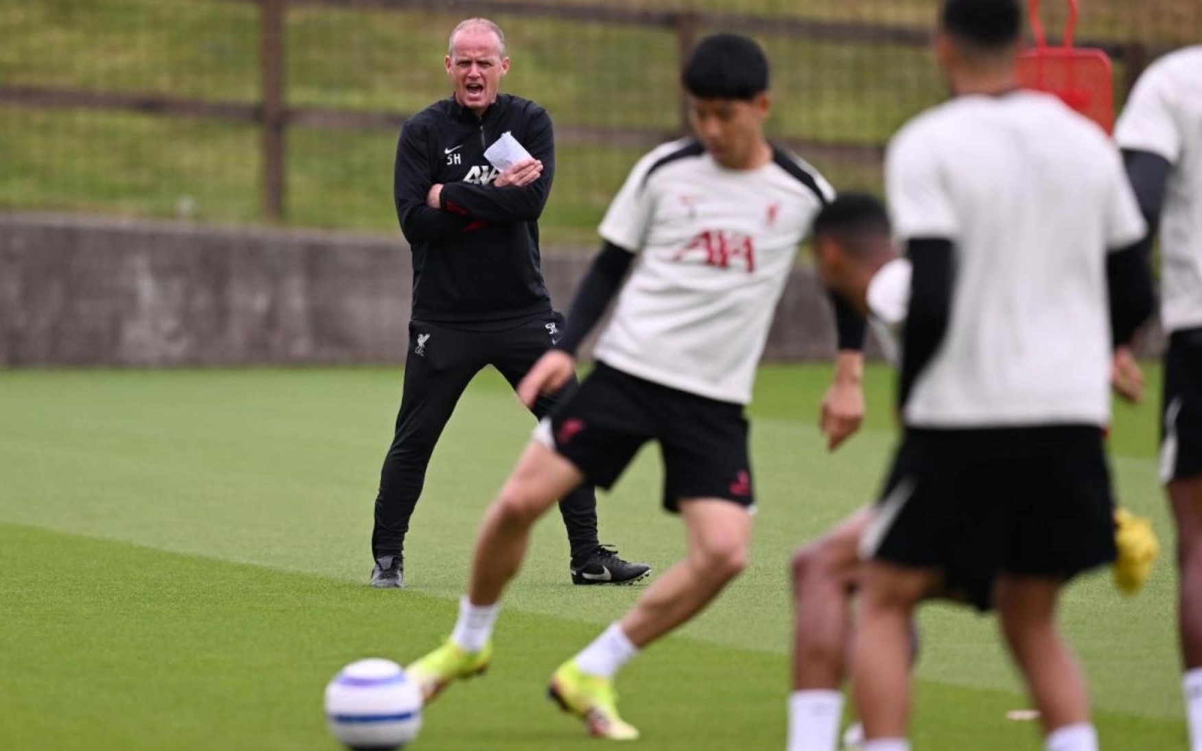 足够击败中 足够击败中